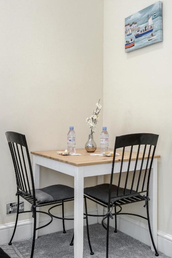 Oxford Street Homestay London Exteriör bild