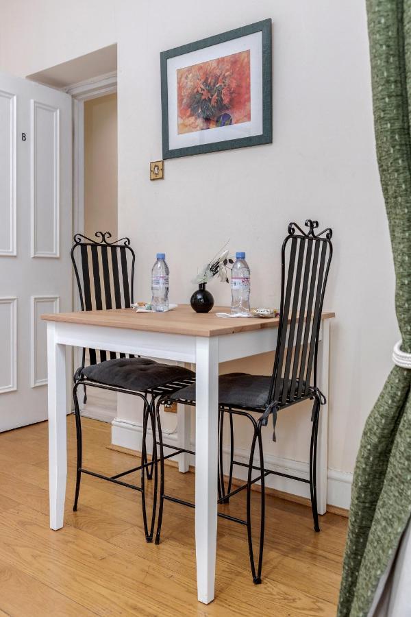 Oxford Street Homestay London Exteriör bild