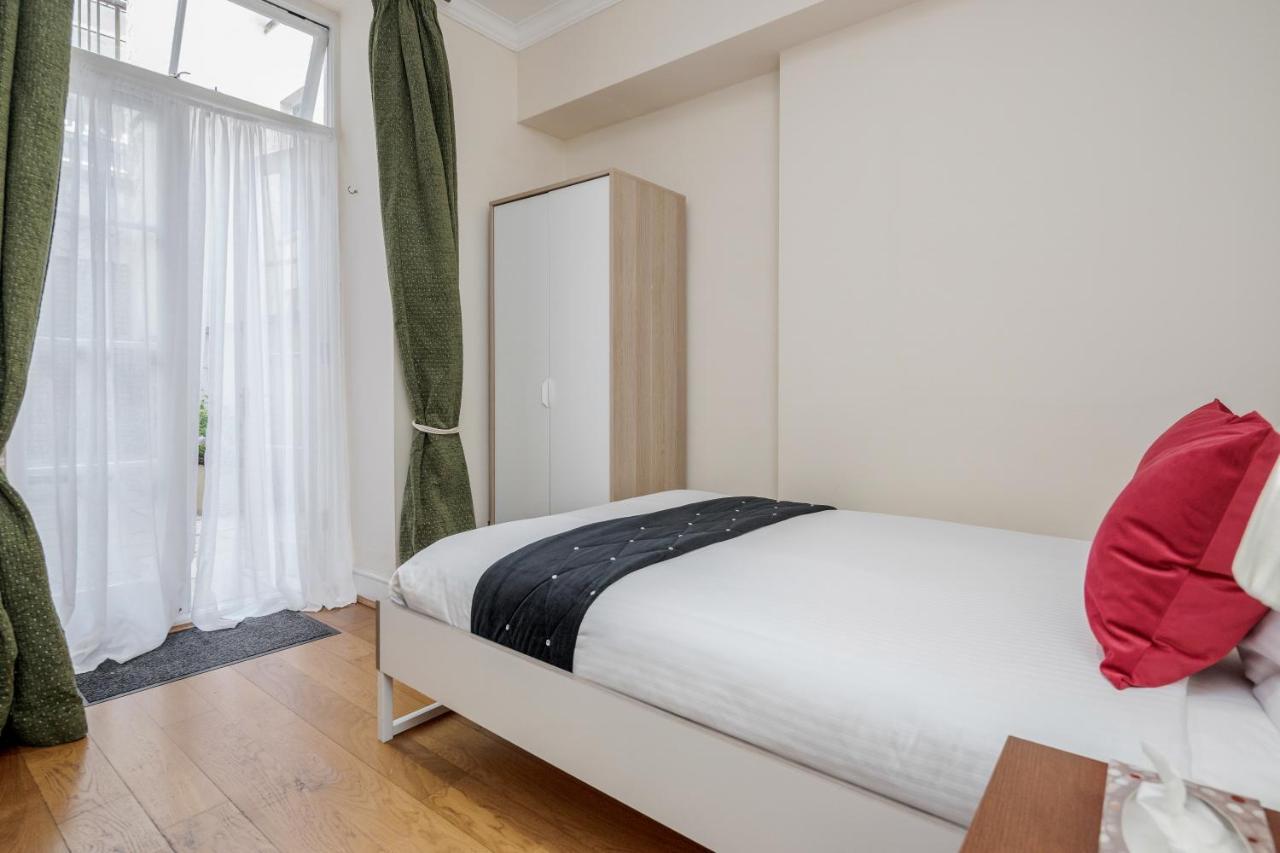 Oxford Street Homestay London Exteriör bild